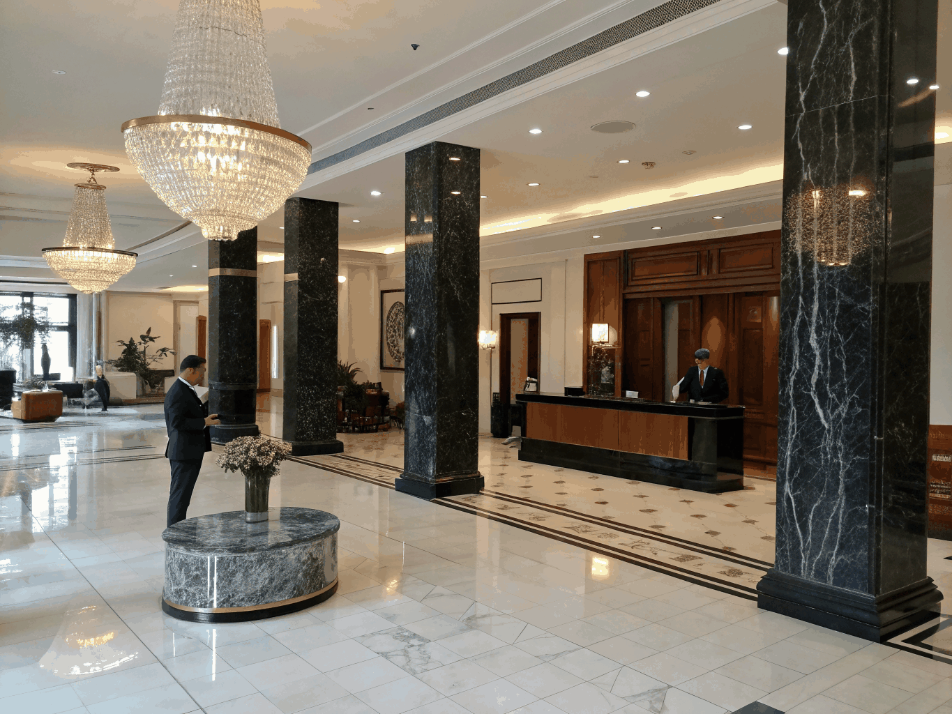 Boutique Lobby